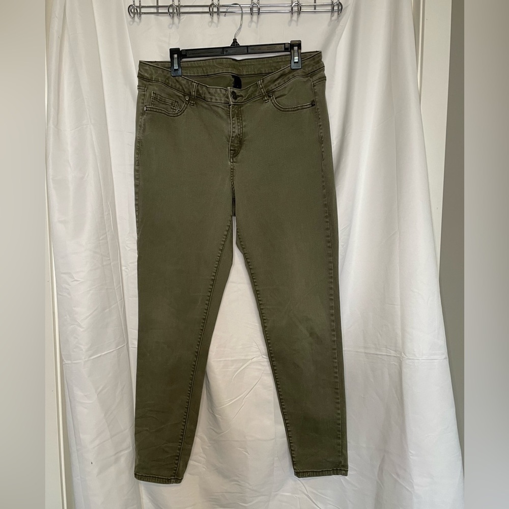 LaneBryant/ perfect stretch skinny Olive green jeans​​​​​​​​​​​​